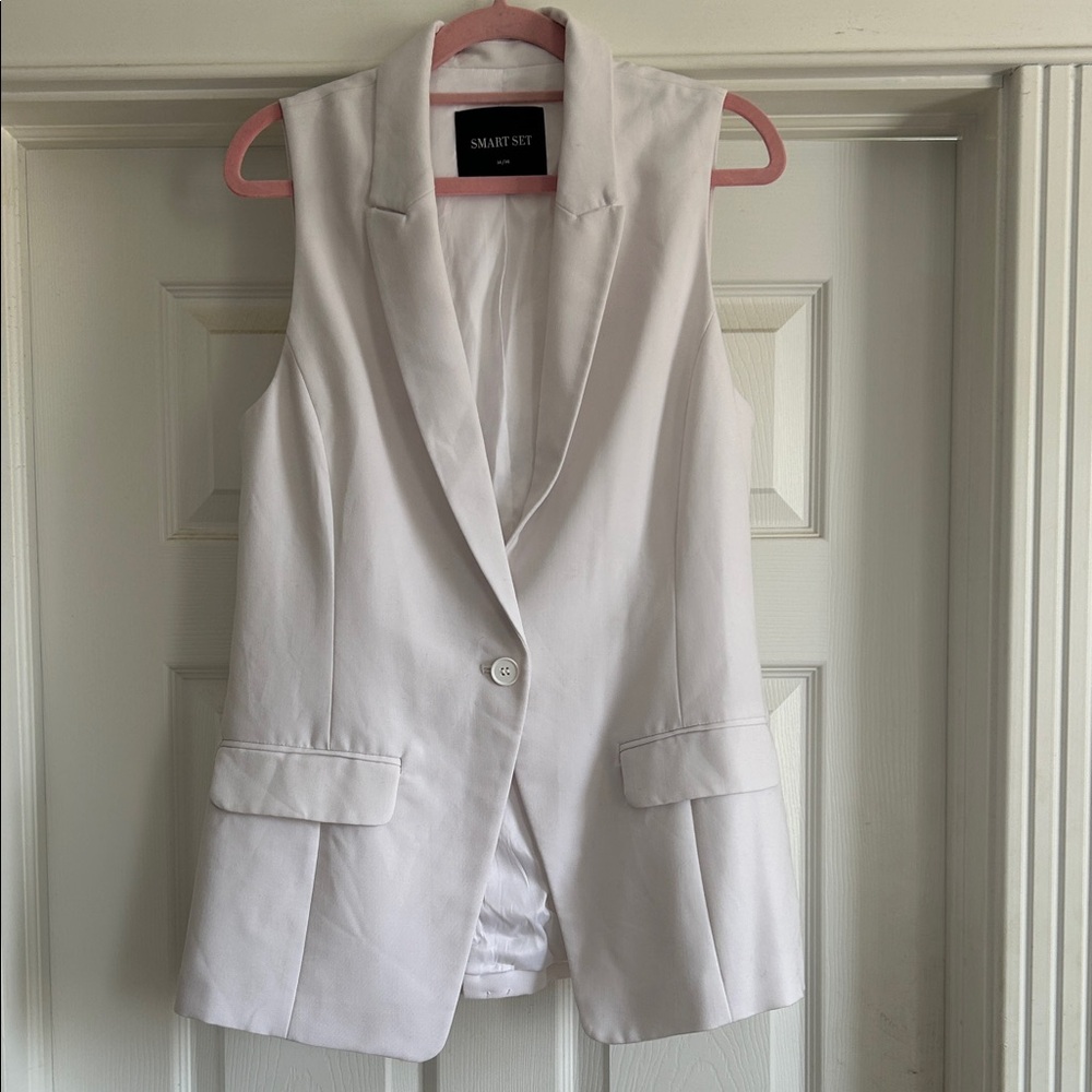 Smart Set Women's Cream Vest